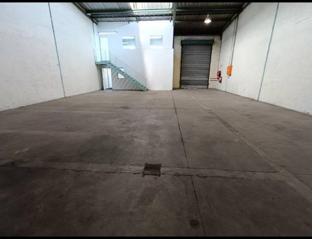 INDUSTRIAL PROPERTY TO RENT IN STORMILL